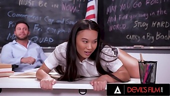 Asian College Girl Gets Her Pussy Pounded By Her Teacher'S Big Cock